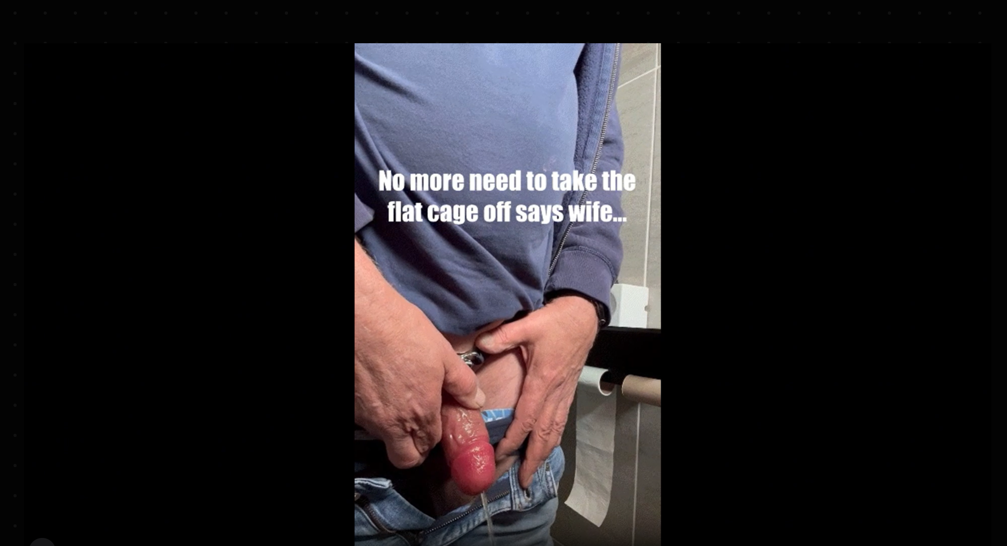 Load video: Inverted flat Cage With Large Dildo